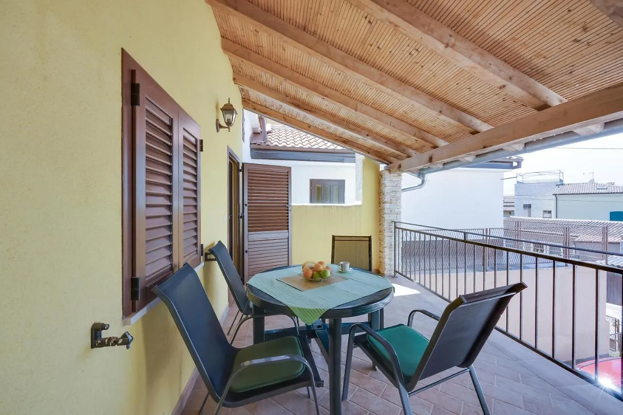 Holiday Home Ema - Happy Rentals Tar-Vabriga