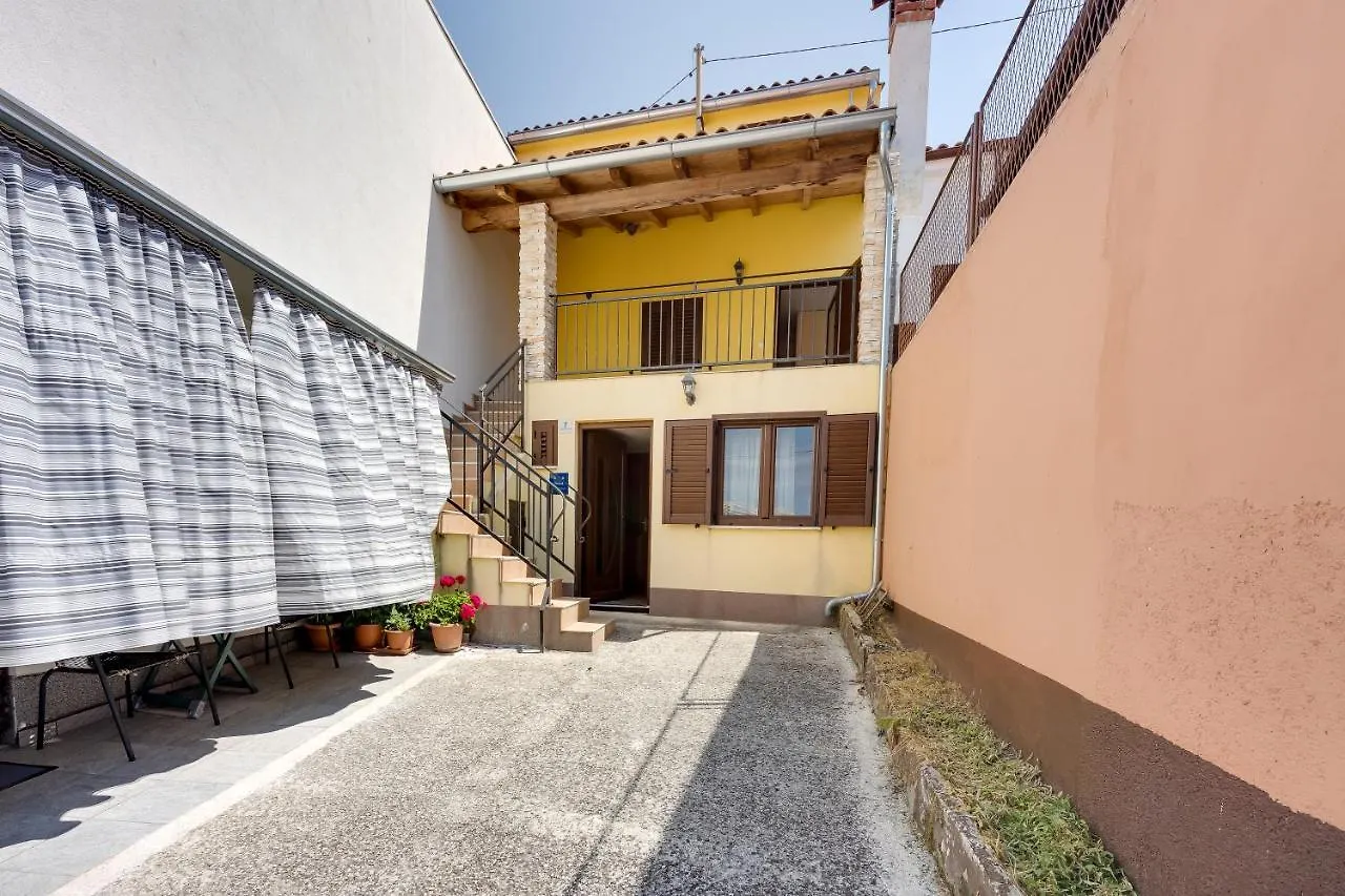 Holiday Home Ema - Happy Rentals Tar-Vabriga
